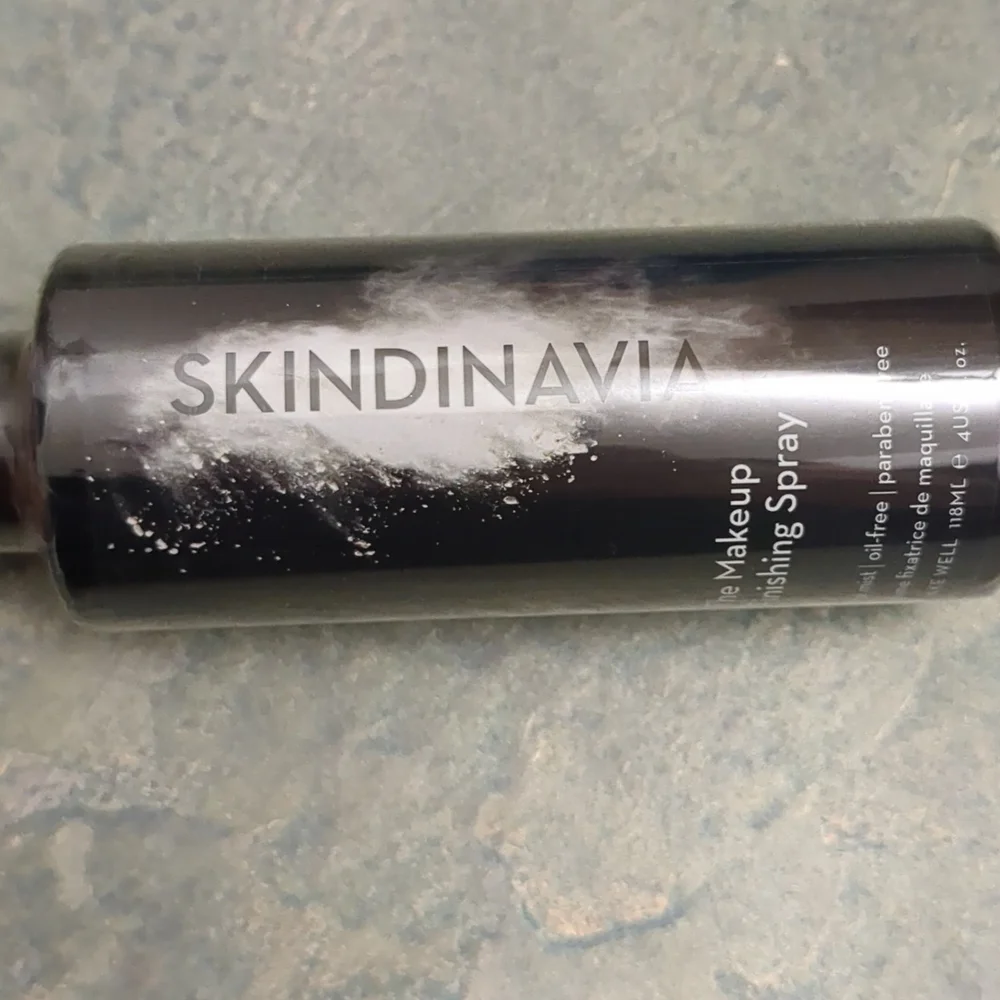 Skindinavia The Makeup Finishing Spray